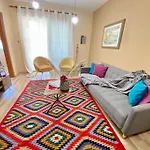 *Heart Of New Bazaar 1 Bed Apt*